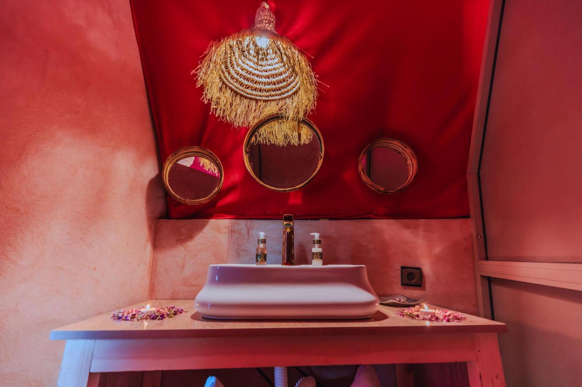 Luxury Camp Camelhouse Hotel เมอร์ซูกา ภายนอก รูปภาพ